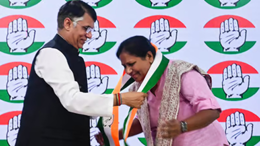 BJP MLC Tejaswini Gowda to Congress